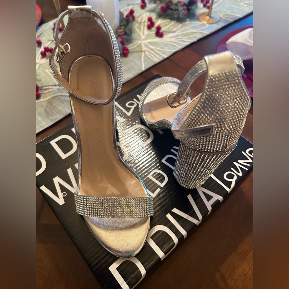 Women’s size 5.5 shoe